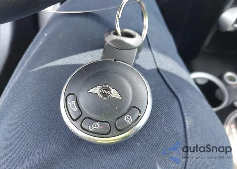 2010 Mini Cooper S z USA, uszkodzony, nr VIN WMWMF7C50ATZ73876